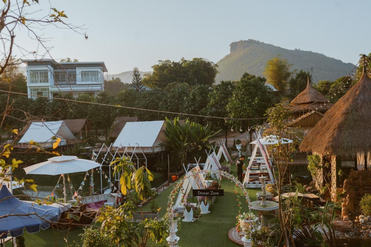Nang Non Camping Ville นางนอนแค้มป์ปิ้งวิลล์ Mae Sai Exteriör bild
